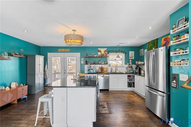 6000 Pine Rd, New Kent, VA 23141