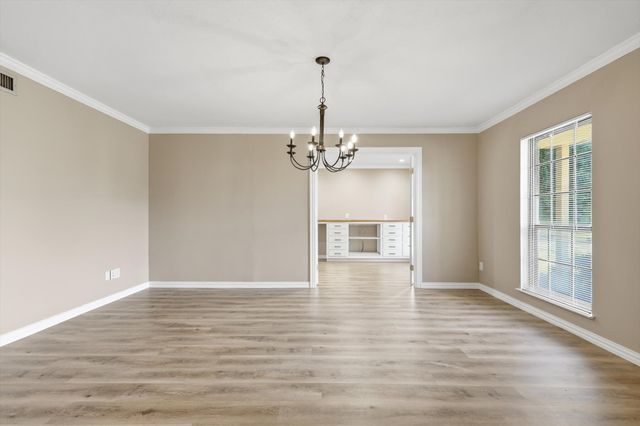 2913 Flagstone Drive, Garland, TX 75044