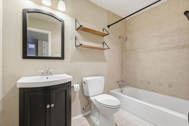 2913 Flagstone Drive, Garland, TX 75044