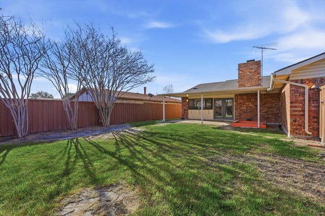 2913 Flagstone Drive, Garland, TX 75044