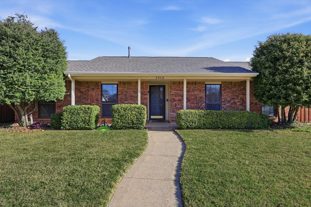 2913 Flagstone Drive, Garland, TX 75044