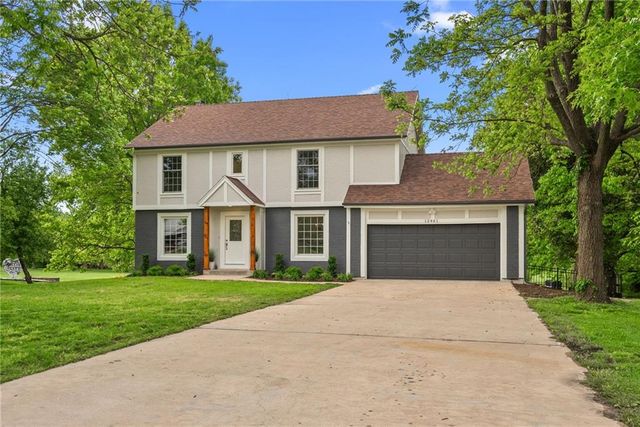 12461 W 154th Terrace, Overland Park, KS 66221