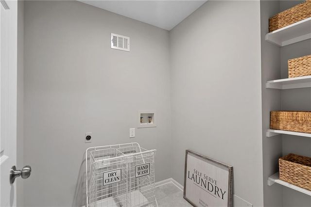 12461 W 154th Terrace, Overland Park, KS 66221