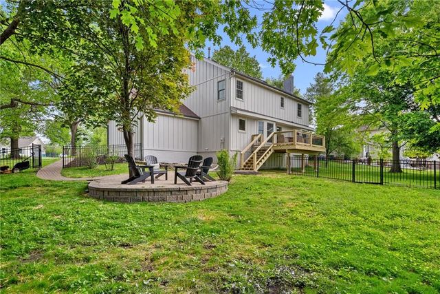 12461 W 154th Terrace, Overland Park, KS 66221