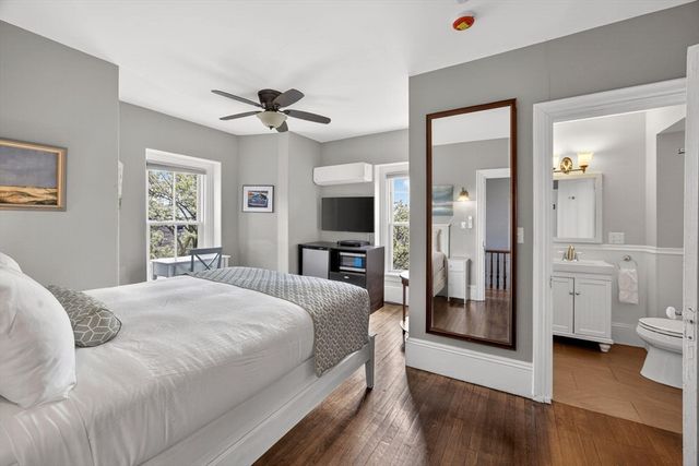 164 Commercial Street, Provincetown, MA 02657