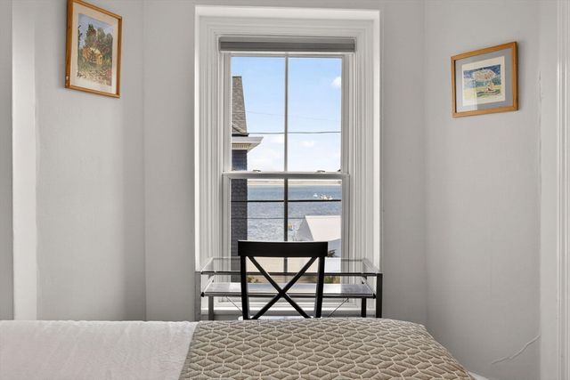 164 Commercial Street, Provincetown, MA 02657