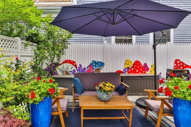164 Commercial Street, Provincetown, MA 02657