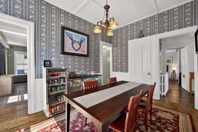 164 Commercial Street, Provincetown, MA 02657