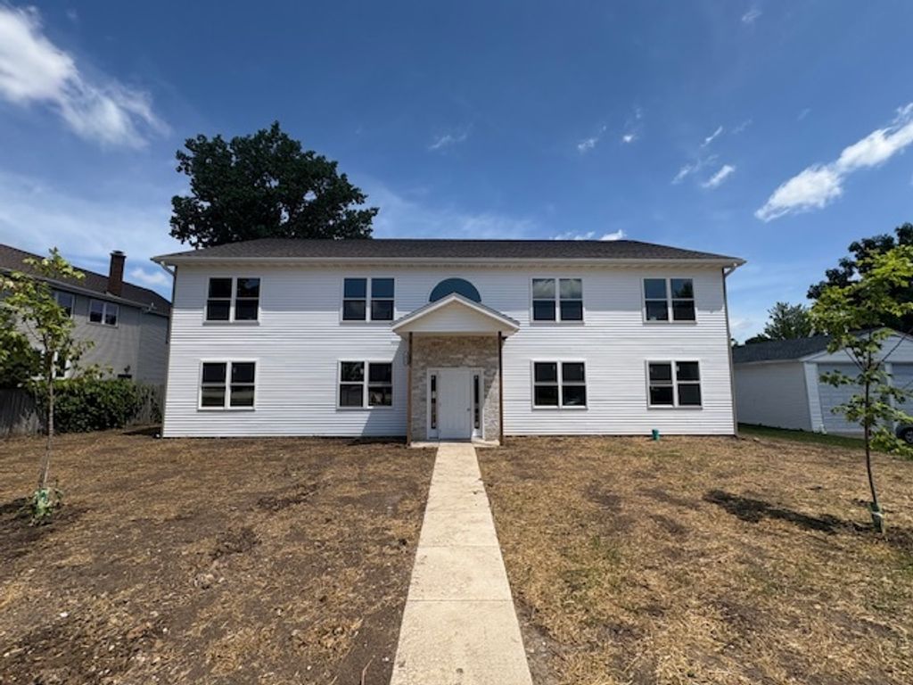 1015 Market Street, Dekalb, IL 60115