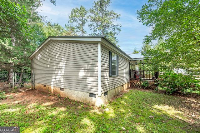 450 Lakeshore Drive, Jackson, GA 30233