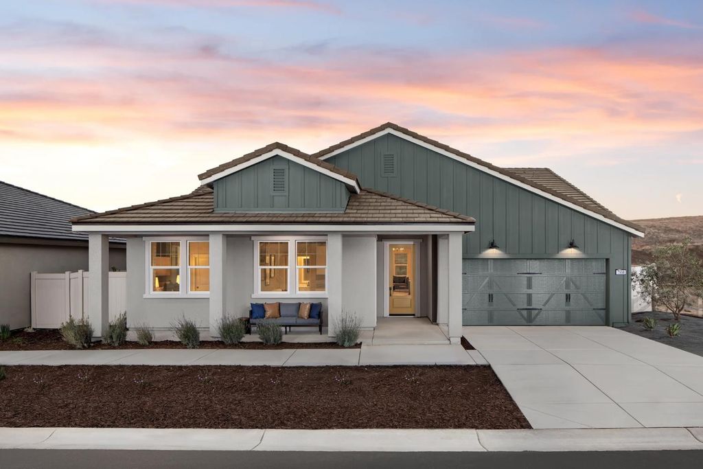7998 Cottonwood Dr, Friant, CA 93626