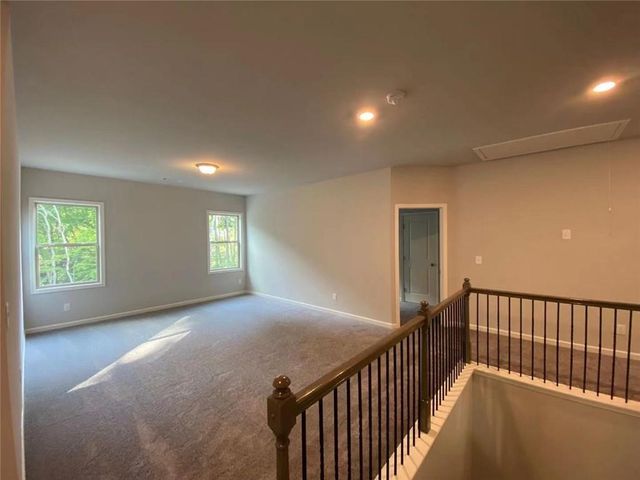 1754 Holman Forest Court, Hoschton, GA 30548