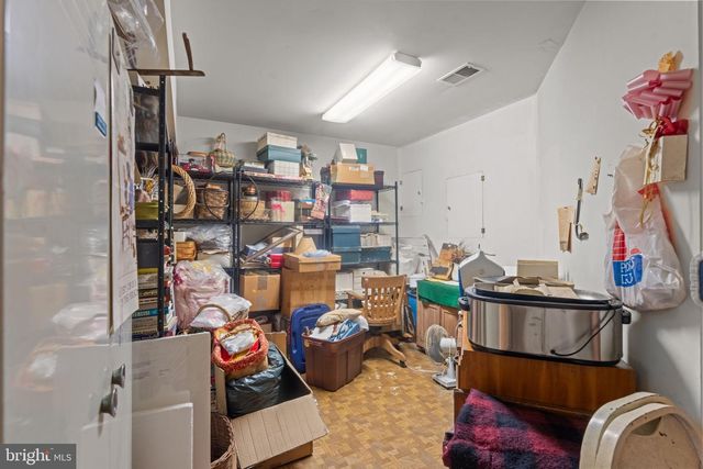 11611 CLUBHOUSE CT, Reston, VA 20190