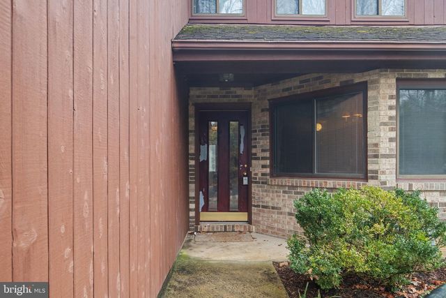 11611 CLUBHOUSE CT, Reston, VA 20190