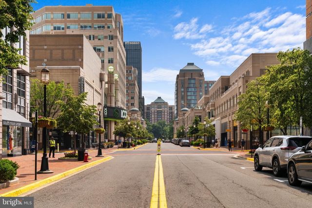 11611 CLUBHOUSE CT, Reston, VA 20190