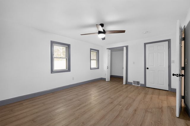 9 Highland St, Boylston, MA 01505