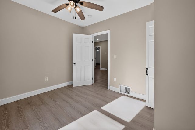 9 Highland St, Boylston, MA 01505