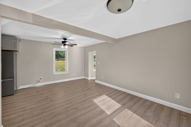 9 Highland St, Boylston, MA 01505