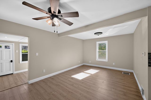 9 Highland St, Boylston, MA 01505