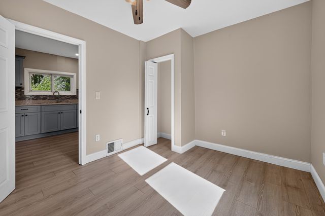 9 Highland St, Boylston, MA 01505