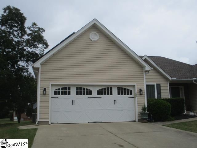 205 Fairhaven Drive, Greer, SC 29651