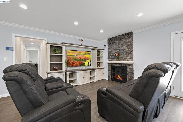 30532 Carroll Ave, Hayward, CA 94544