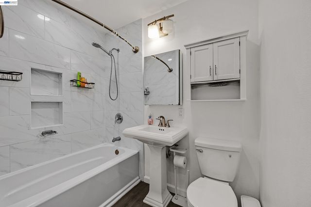 30532 Carroll Ave, Hayward, CA 94544