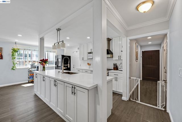 30532 Carroll Ave, Hayward, CA 94544