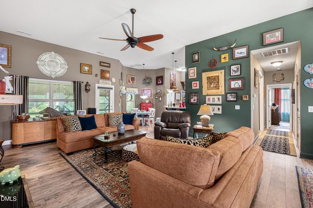 44 Drake Drive, Benson, NC 27504