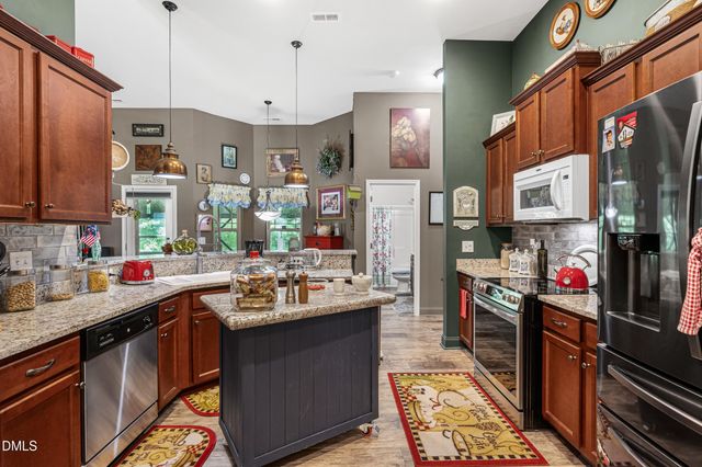 44 Drake Drive, Benson, NC 27504