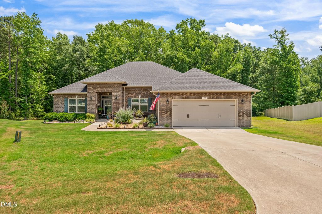 44 Drake Drive, Benson, NC 27504