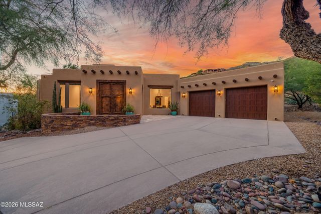 6881 E Desert Wind Court, Tucson, AZ 85750