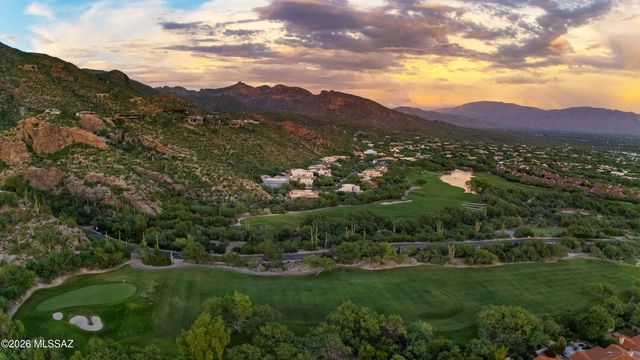 6881 E Desert Wind Court, Tucson, AZ 85750
