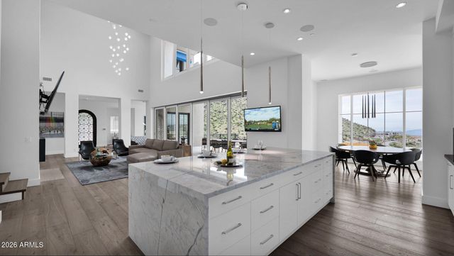 11450 E Hideaway Lane, Scottsdale, AZ 85255