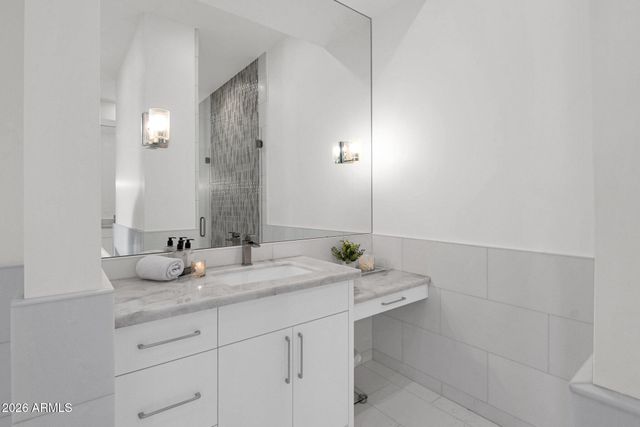 11450 E Hideaway Lane, Scottsdale, AZ 85255