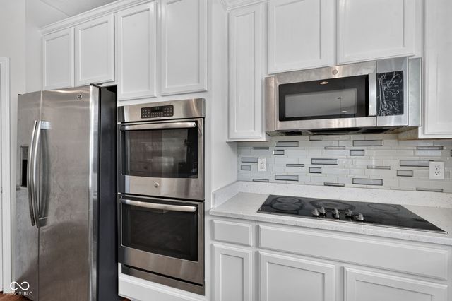 8819 Castleblaney Drive, Brownsburg, IN 46112