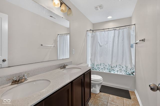 8819 Castleblaney Drive, Brownsburg, IN 46112