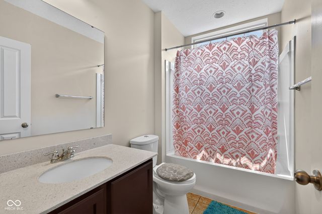 8819 Castleblaney Drive, Brownsburg, IN 46112