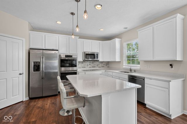 8819 Castleblaney Drive, Brownsburg, IN 46112