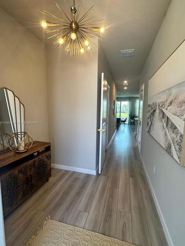 5689 Mentmore Dr, Mangonia Park, FL 33407