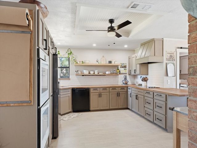 525 Becky Lane, Waxahachie, TX 75165