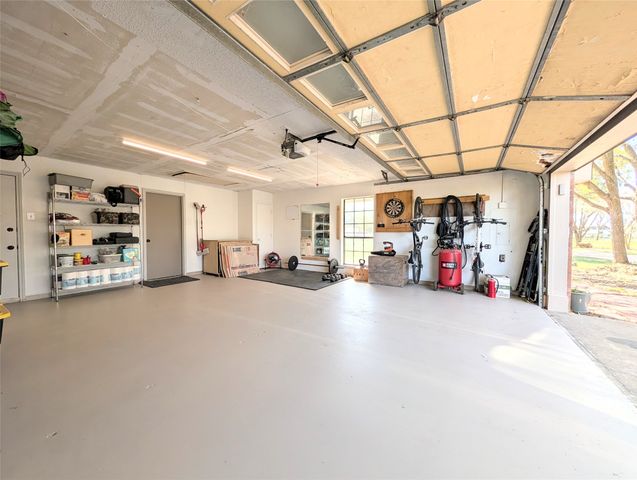 525 Becky Lane, Waxahachie, TX 75165