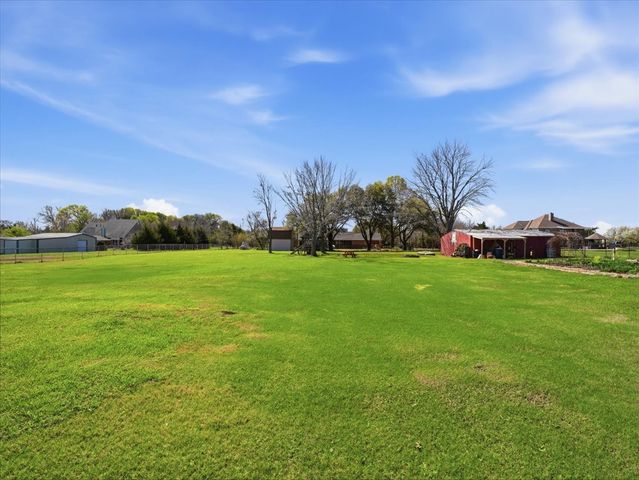 525 Becky Lane, Waxahachie, TX 75165