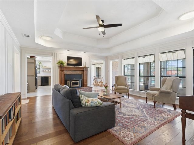 525 Becky Lane, Waxahachie, TX 75165