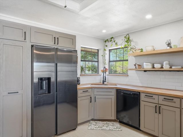 525 Becky Lane, Waxahachie, TX 75165