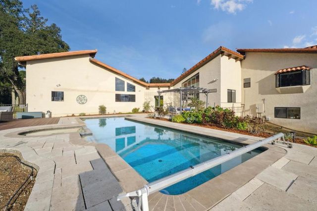600 Ridge Top Road, Los Gatos, CA 95033