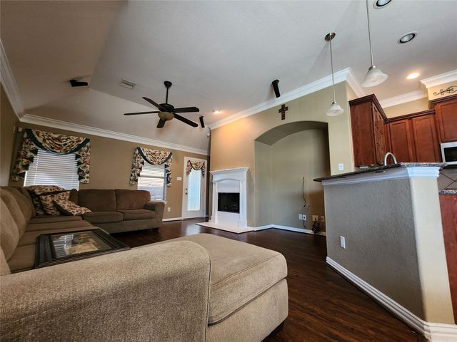 4422 Meadow Way Drive, Deer Park, TX 77536