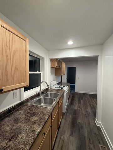 172 Eldredge Street, Battle Creek City, MI 49037