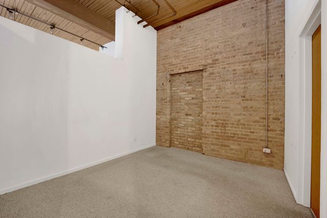 2333 W Saint Paul Avenue 227, Chicago, IL 60647