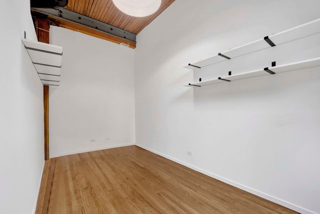 2333 W Saint Paul Avenue 227, Chicago, IL 60647